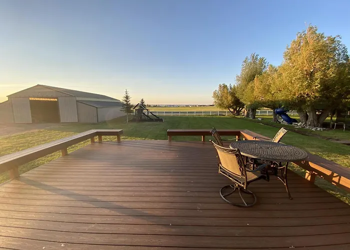 Beautiful And River Ranch For Up To 120 People Lodge Fort Bridger
