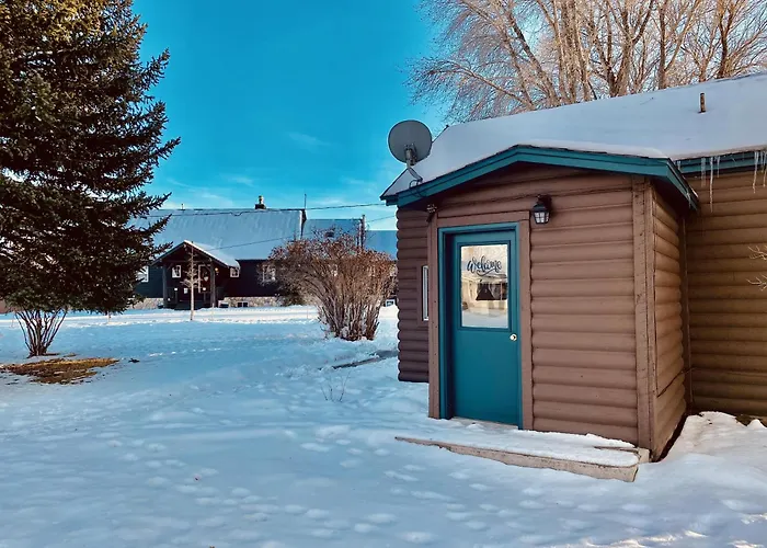 Beautiful And River Ranch For Up To 120 People Lodge Fort Bridger