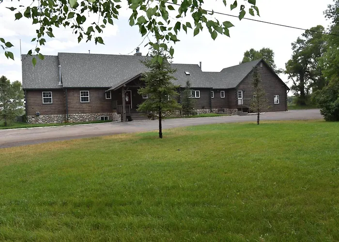 Lodge Beautiful And River Ranch For Up To 120 People *