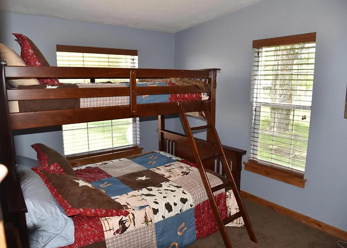 Beautiful And River Ranch For Up To 120 People
